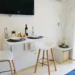 Jasmine A17 Cozy Sunny 아파트 *