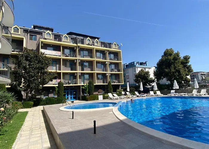 Апартамент Jasmine A17 Cozy Sunny *